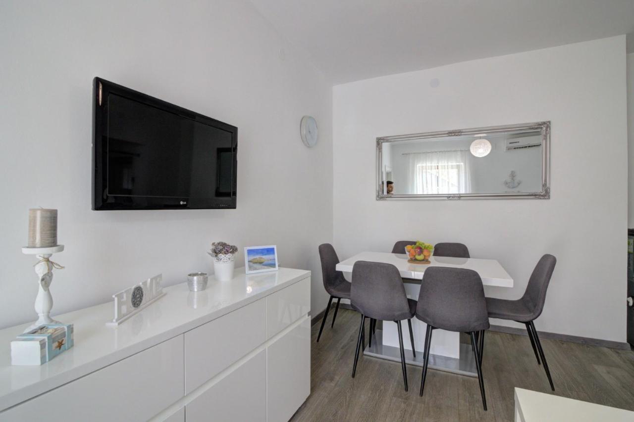 Apartman Luka スヴェティ・ユライ エクステリア 写真
