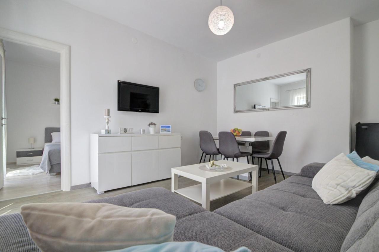 Apartman Luka スヴェティ・ユライ エクステリア 写真